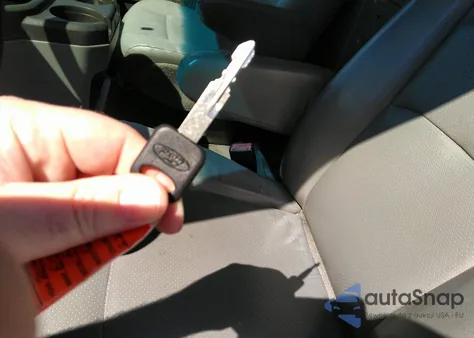 2014 Ford E-150 Commercial from USA, damaged, VIN 1FTNE1EW3EDA44682